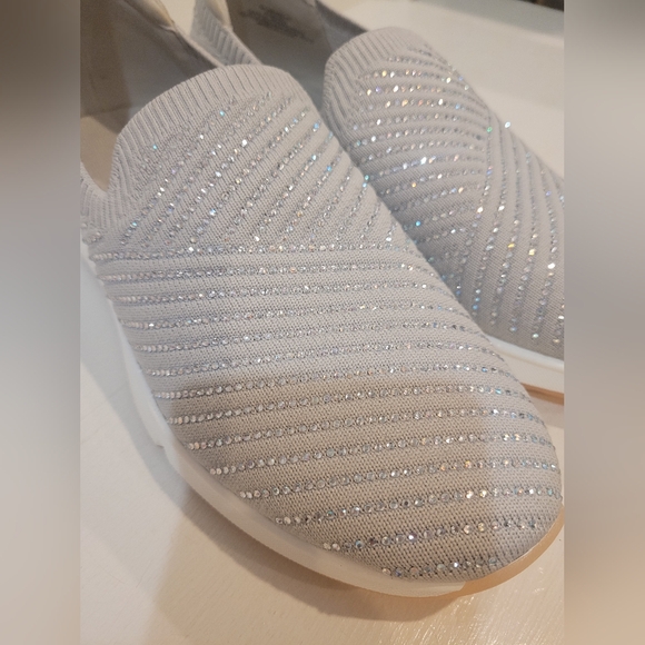 Kelly & Katie Women's Grey Glitter Slip-On Sneaker Sz 8 - Picture 6 of 11
